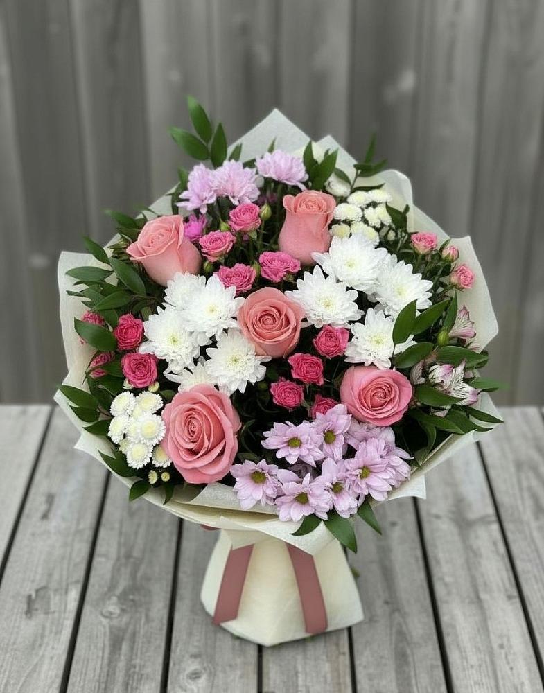 Букет цветов из: Альстромерии, Гвоздики, Розы и Хризантемы в Новой Ладоге