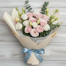 Букет цветов из:  Лизиантусы в Новой Ладоге