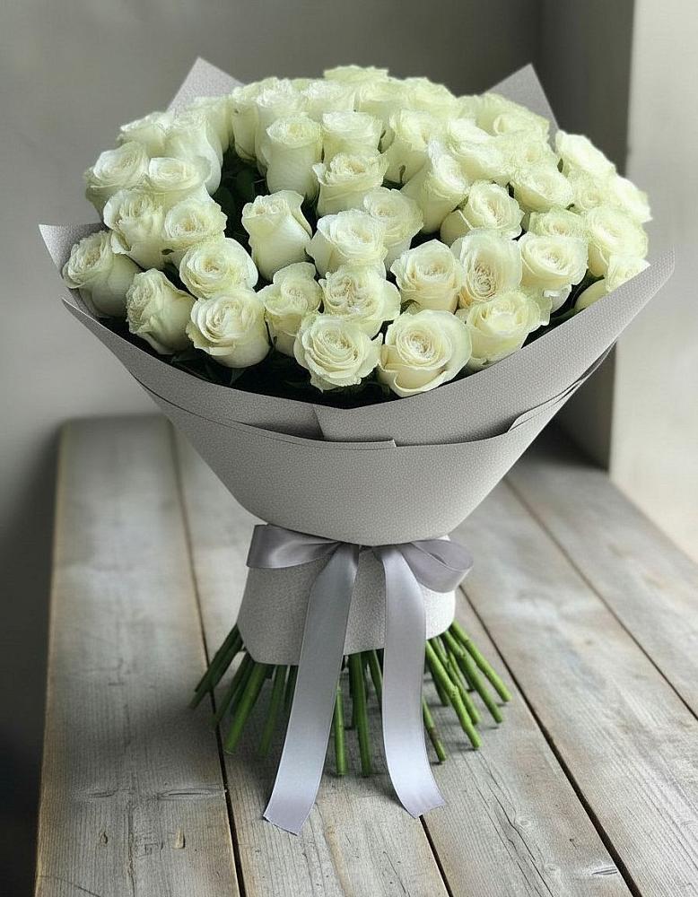 Букет 35 Белых роз в Новой Ладоге