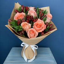 Букет цветов из:  Розы и Альстромерии в Новой Ладоге