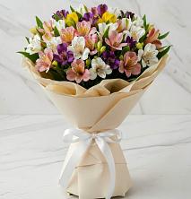 Букет цветов из:  Альстромерии в Новой Ладоге