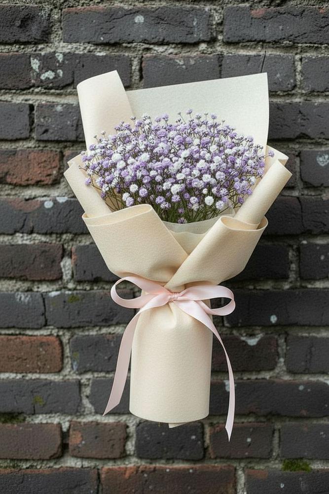 Букет цветов из: Гипсофила в Новой Ладоге