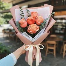 Букет цветов из:  Розы в Новой Ладоге