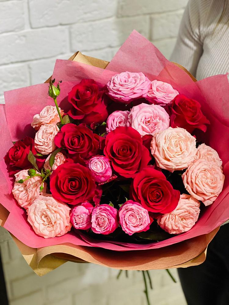 Букет цветов из: Розы в Новой Ладоге