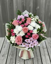 Букет цветов из:  Альстромерии, Гвоздики, Розы и Хризантемы в Новой Ладоге