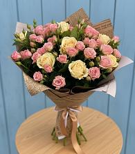 Букет цветов из:  Розы в Новой Ладоге