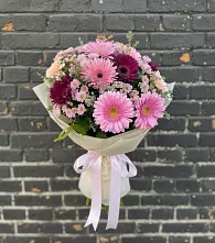 Букет цветов из:  Герберы и Хризантемы в Новой Ладоге