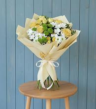 Букет цветов из:  Хризантемы и Розы в Новой Ладоге