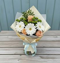 Букет цветов из:  Герберы, Розы и Хризантемы в Новой Ладоге