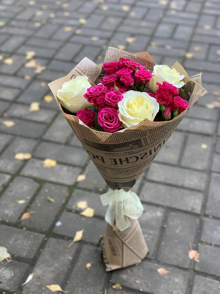 Букет цветов из: Розы в Новой Ладоге