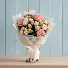 Букет цветов из:  Розы в Новой Ладоге