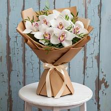 Букет цветов из:  Орхидеи и Розы в Новой Ладоге