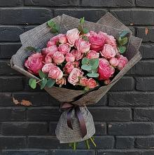 Букет цветов из:  Розы в Новой Ладоге